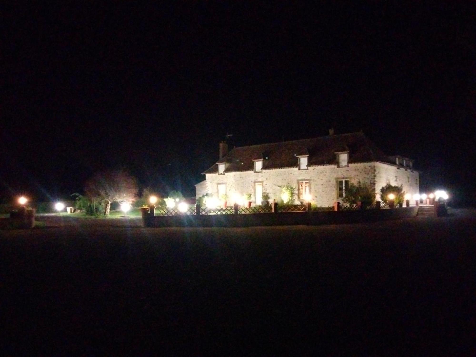 הוילה Brûlon Gite & Chambre D'Hotes Du Moulin מראה חיצוני תמונה