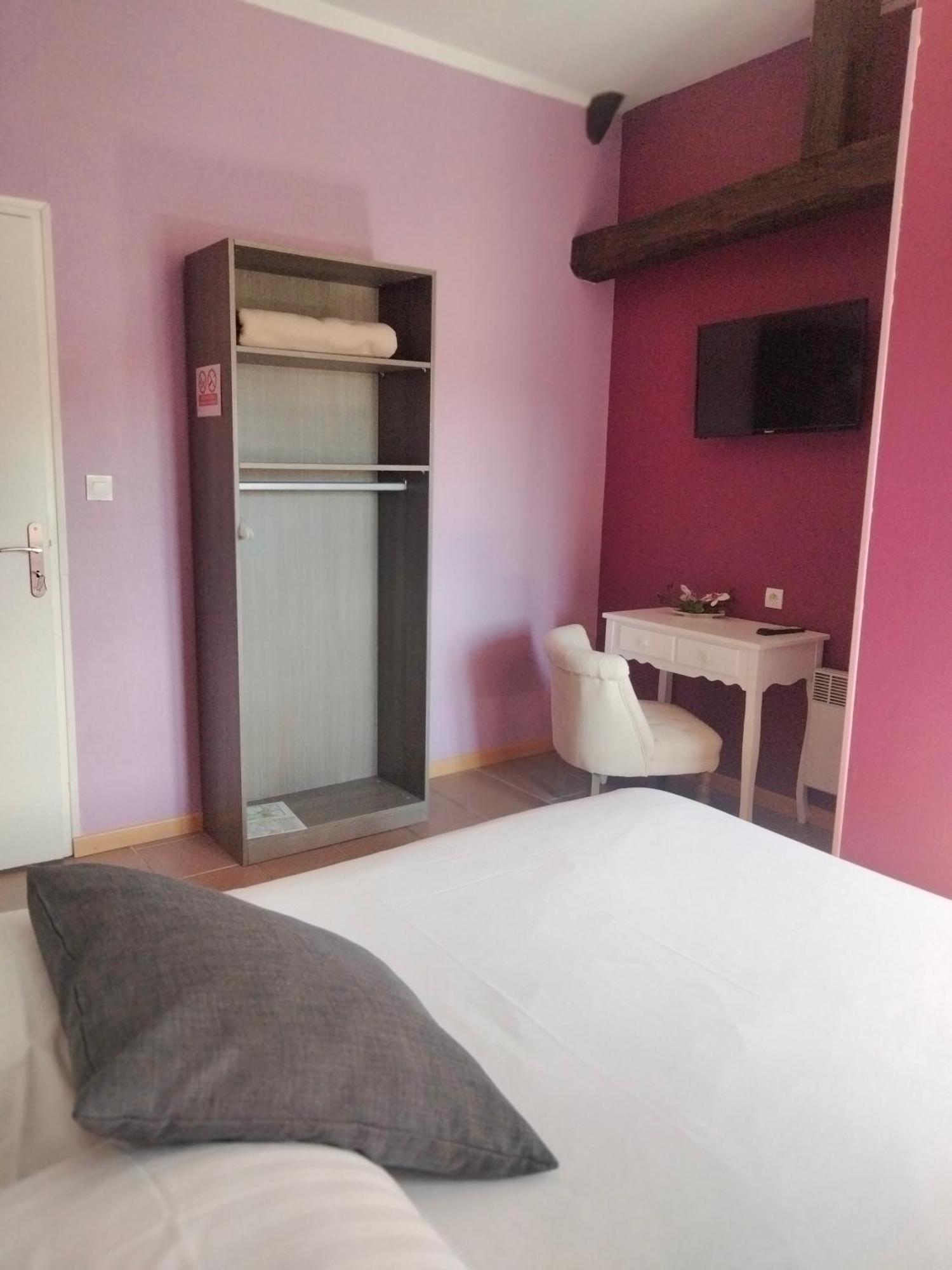 הוילה Brûlon Gite & Chambre D'Hotes Du Moulin מראה חיצוני תמונה